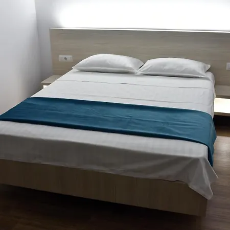 Ozzy Gæstehus 3*